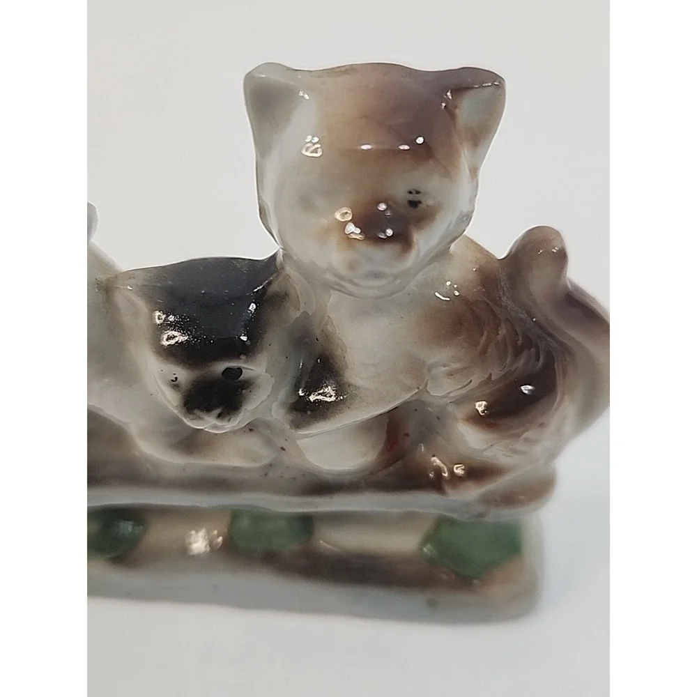 Vintage Cats On A Bench Japanese‎ Porcelain Ceramic Figurine 3.5